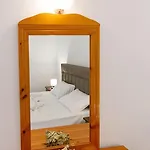 Pagona 2* לאוטרה אדיפסאו