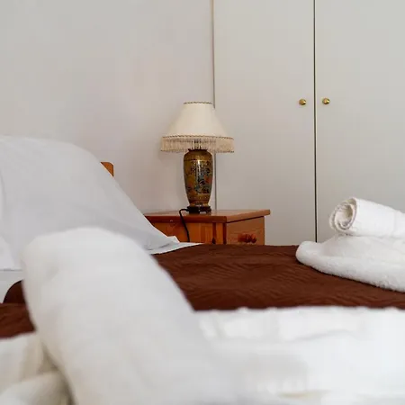 Pagona 2* لوترا إديبسو