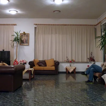 Pagona Aparthotel 2*