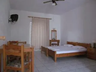 מלון דירות Pagona 2*